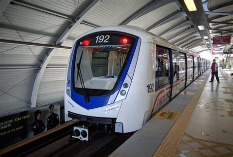 LRT KLAV27 Trains 3 - Paul Tan's Automotive News