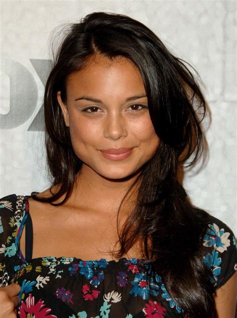 Picture Of Nathalie Kelley