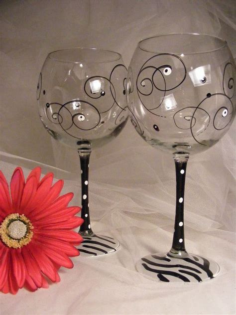 Black And White Painted Wine Glasses Wine Glass Designs Wine Glass