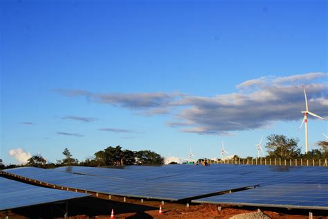 Usinas fotovoltaicas a esperança limpa no cenário energético mundial