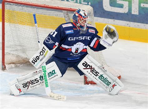 Aufatmen Bei Den Eisb Ren Berlin Petri Vehanen Meldet Sich Fit