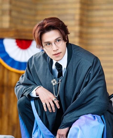 Lee Dongwook Tale Of The Nailed Tailed Lee Dong Wook Lee Dong Wook Abs Hot Korean Guys