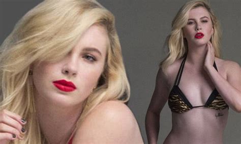 Ireland Baldwin Strips Down To A Bikini In Behind The Scenes Look At New Campaign Daily Mail