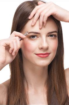 A guide to plucking your eyebrows Bushy Eyebrows, Arched Eyebrows, Eye ...