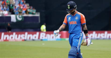 Virat Kohlis Early Dismissal In Ind Vs Pak Match Anushka Sharmas