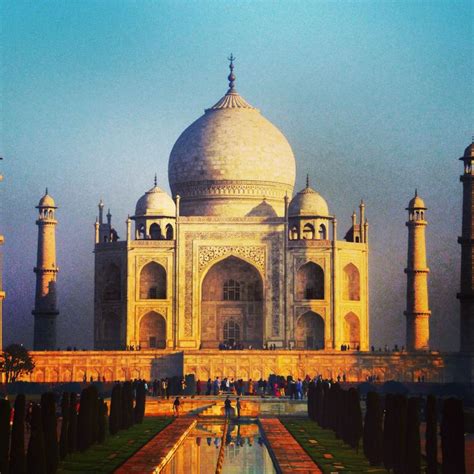 Taj Mahal at sunrise (India) | Taj mahal, Taj mahal india, Sunrise