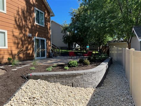 Natural Stone Boulder Walls Bloomington Eden Prairie Edina