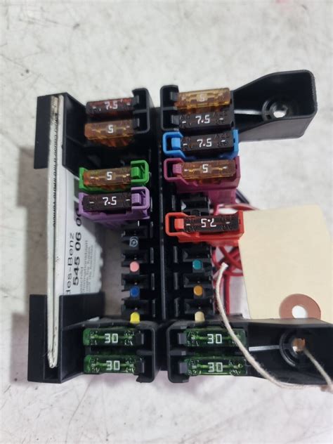 Mercedes E Class W211 E320 Driver Side Fuse Box And Diagram 2115450301 A2115450000 Ebay