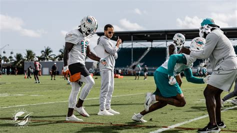 PHOTOS: 2022 Miami Dolphins Practice - November 30