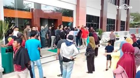 Tak Terima Dituntut 1 6 Tahun Penjara Keluarga Korban KDRT Di Kolaka