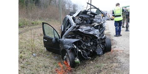 Haute Saône Deux blessés graves dans un choc frontal entre une voiture