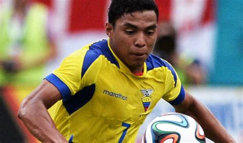 Download Ecuador National Football Team Jefferson Montero Wallpaper | Wallpapers.com