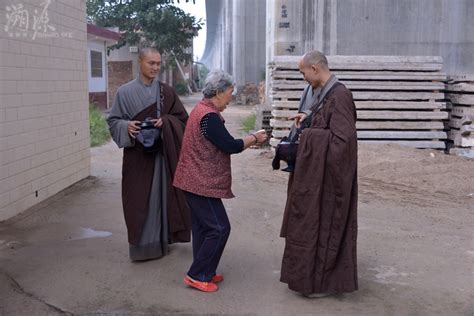 妙祥法师：佛说较量功德，布施对象不同，所获福报不同－－学佛网