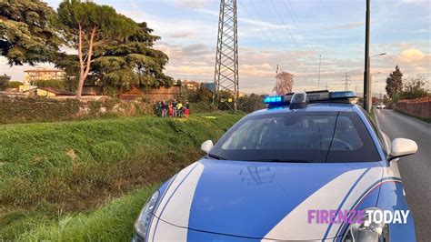 Foto Cascine Trovato Cadavere Di Un Uomo Di Anni Alessandro Busi