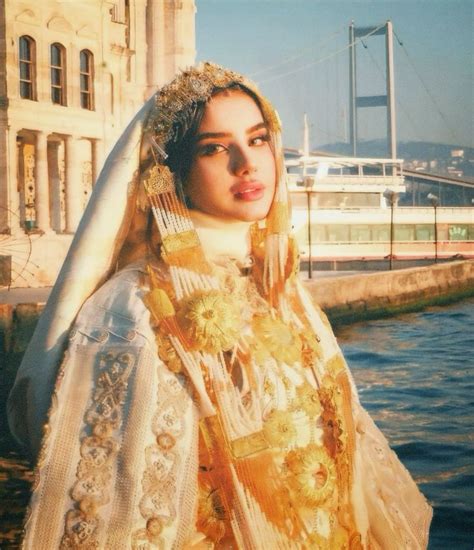 libyan traditional bridal clothing 🇱🇾 in 2024 | Libyan clothing, Libyan ...