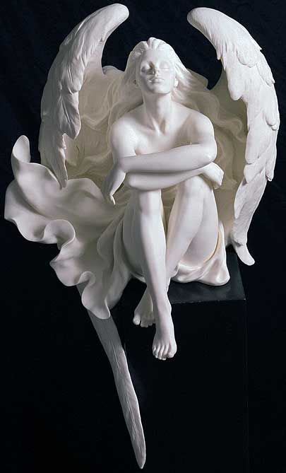 Captivating Sculpture By Artist Gaylord Ho