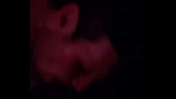 Sacudidas en el sofá XVIDEOS