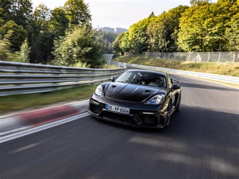 Porsche 718 Cayman GT4 RS To Debut In November 2021 Completes Final