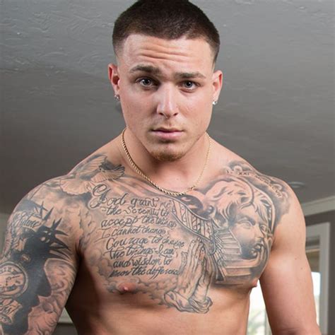 Una Scena Di Masturbazione Solista In Cucina Di Un Bel Ragazzo Gay XHamster