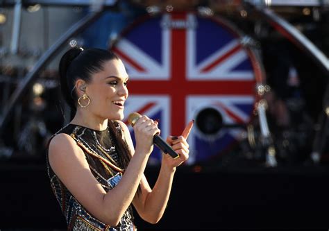 Queens Diamond Jubilee Concert At Buckingham Palace In London 4 June