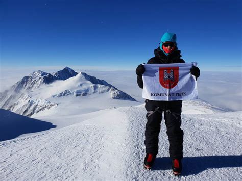 Alpinist T Nga Kosova Arrijn Nes R N Vendlindje Mrika Nikqi E