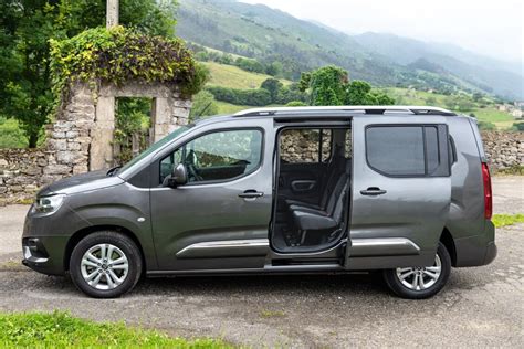 Opinión y prueba Toyota Proace City Verso larga diésel 2021