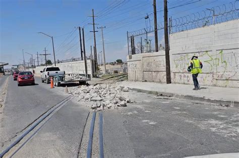 Por reparaciones estrangulan tráfico en el eje vial Juan Gabriel