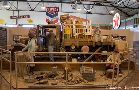 Arizona Route 66 Museum: Wagon Trail to Mother Road