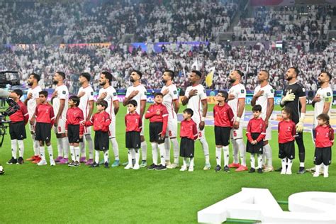 المنتخب الوطني لكرة القدم يخسر أمام قطر ويحل وصيفا لبطل كأس اسيا