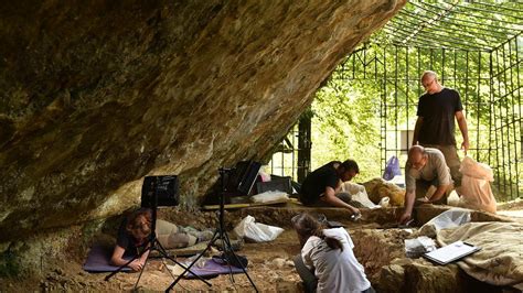 Investigadores C Ntabros Descubren Restos Neandertales De Hace