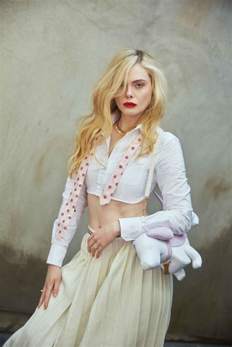 Women We Love: Elle Fanning (24 Photos) – Suburban Men