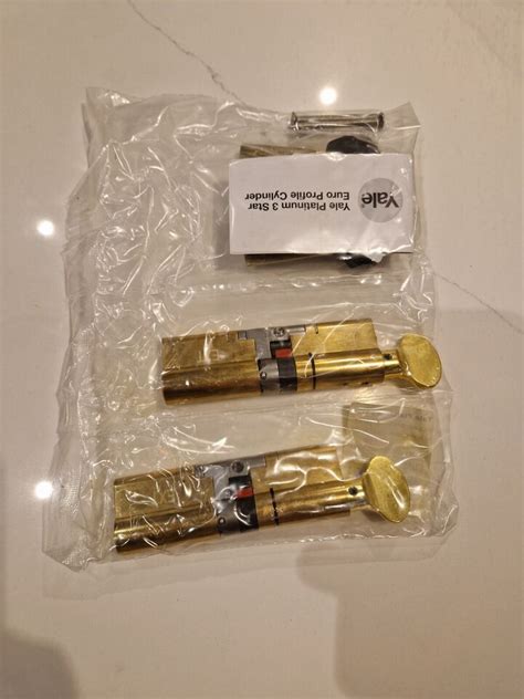 Pair Yale Platinum 3 Star Euro Cylinder 45 55 Brass Thumbturn Keyed