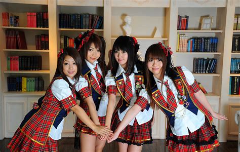 東熱大乱交 の無修正エロ画像 AV女優ギャラリー 1 件 JapaneseBeauties jav model Tokyohot Party Sex gallery