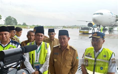 Sempat Delay Penerbangan Jemaah Haji Kloter Sumut Diguyur Hujan