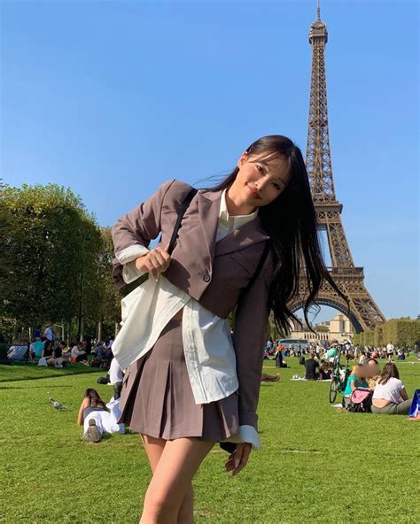 Hot Girl H N C Tri U Ng I Theo D I L S Ch M U M C P Khi N Ph I N Mu N H C Theo