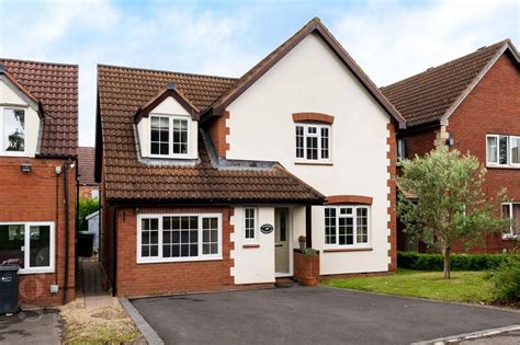 Kenilworth Close Belmont Hereford 4 Bed Detached House For Sale £