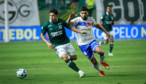 Goiás vence o Fortaleza e ganha uma posição na tabela do Campeonato