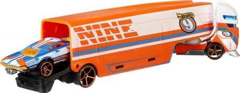 Hot Wheels Speedway Hauler Ta Y C T R Ve Araba Seti Bdw Dkf Idefix