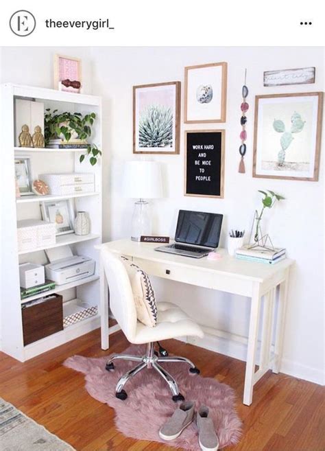 White Home Office Design Ideas