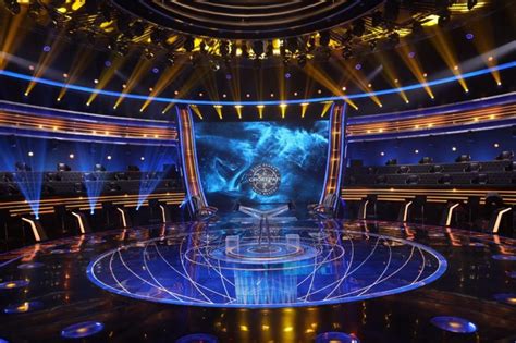 In Pics: Kaun Banega Crorepati Set Gets a Makeover - News18