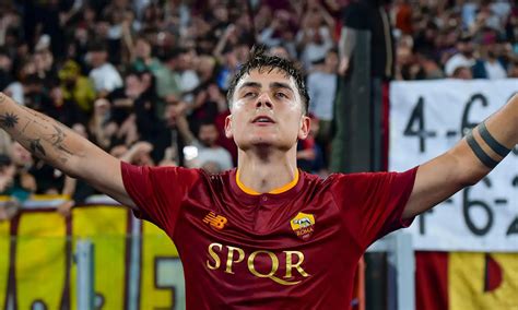 Tolak Tawaran Al Hilal Paulo Dybala Tegaskan Ingin Bertahan Di As Roma