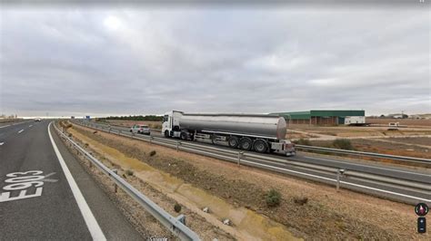 Cinco heridos tres de ellos menores al volcar un autobús en Albacete