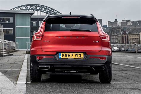 Volvo XC40 Fusion Red Rear 2018 - AUTOBICS