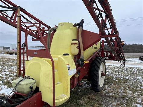 Hardi 1100 Navigator Chemical Applicators Sprayers Pull Type For Sale