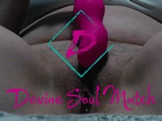 Milf Pussy Pulses And Squirts While Fucking Her Vibrator Pornhub