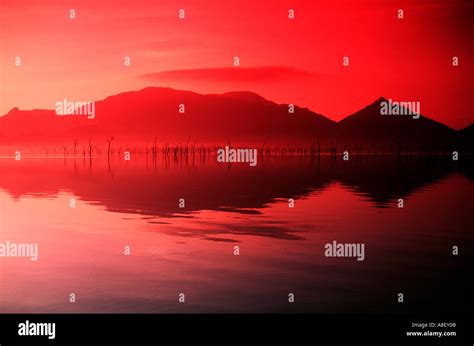 Sri Lanka Ceylon Sigiriya lake Sunrises sunset Stock Photo - Alamy