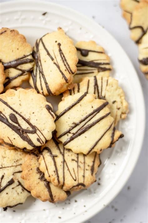 Easy Christmas Butter Cookies