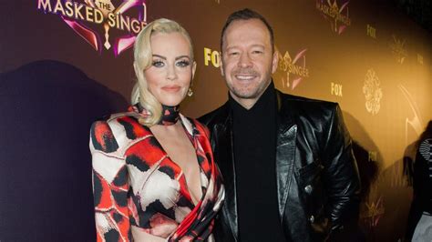 Shock And Silence The End Of Jenny Mccarthy And Donnie Wahlbergs Almostperfect Marriage