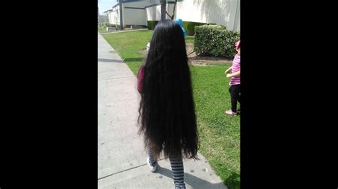 Boy With Longest Hair In The World Worlds Longest Hair Men Youtube ʁaˈpʊnt͡səl Is A