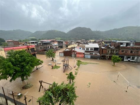 Chuva Forte Alaga O Condom Nio Aymor Em Barra Mansa Veja V Deos